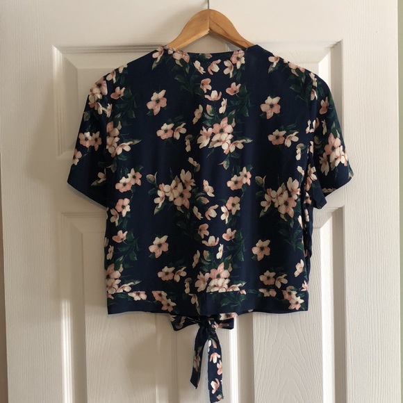 Vero Moda Simply Easy Short Sleeve Shirt Tie Top - Picture 3 of 5